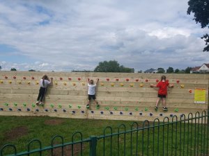 Monkey Challenge Climbing Wall